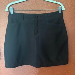 Eddie Bauer Black Buttoned Active Skort